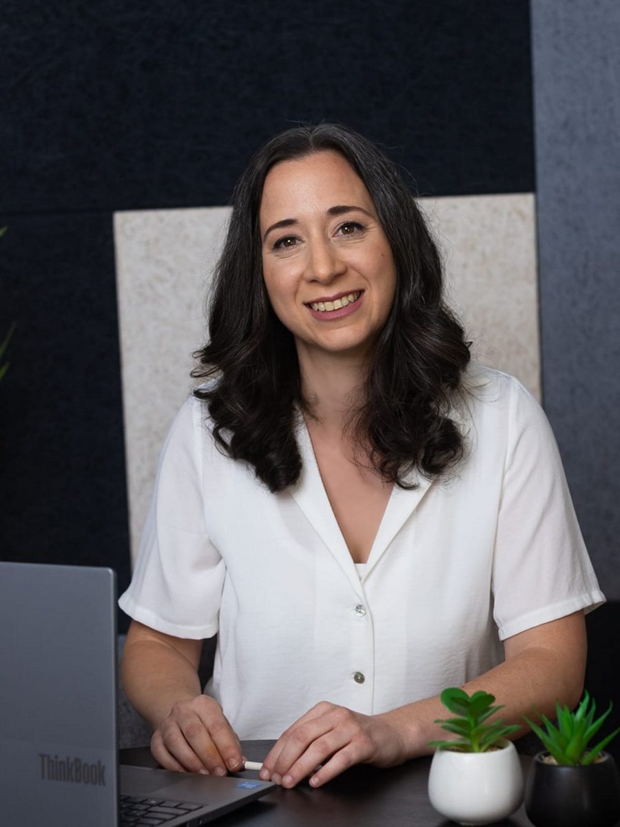 עו"ד אורית קורזרץ במשרד